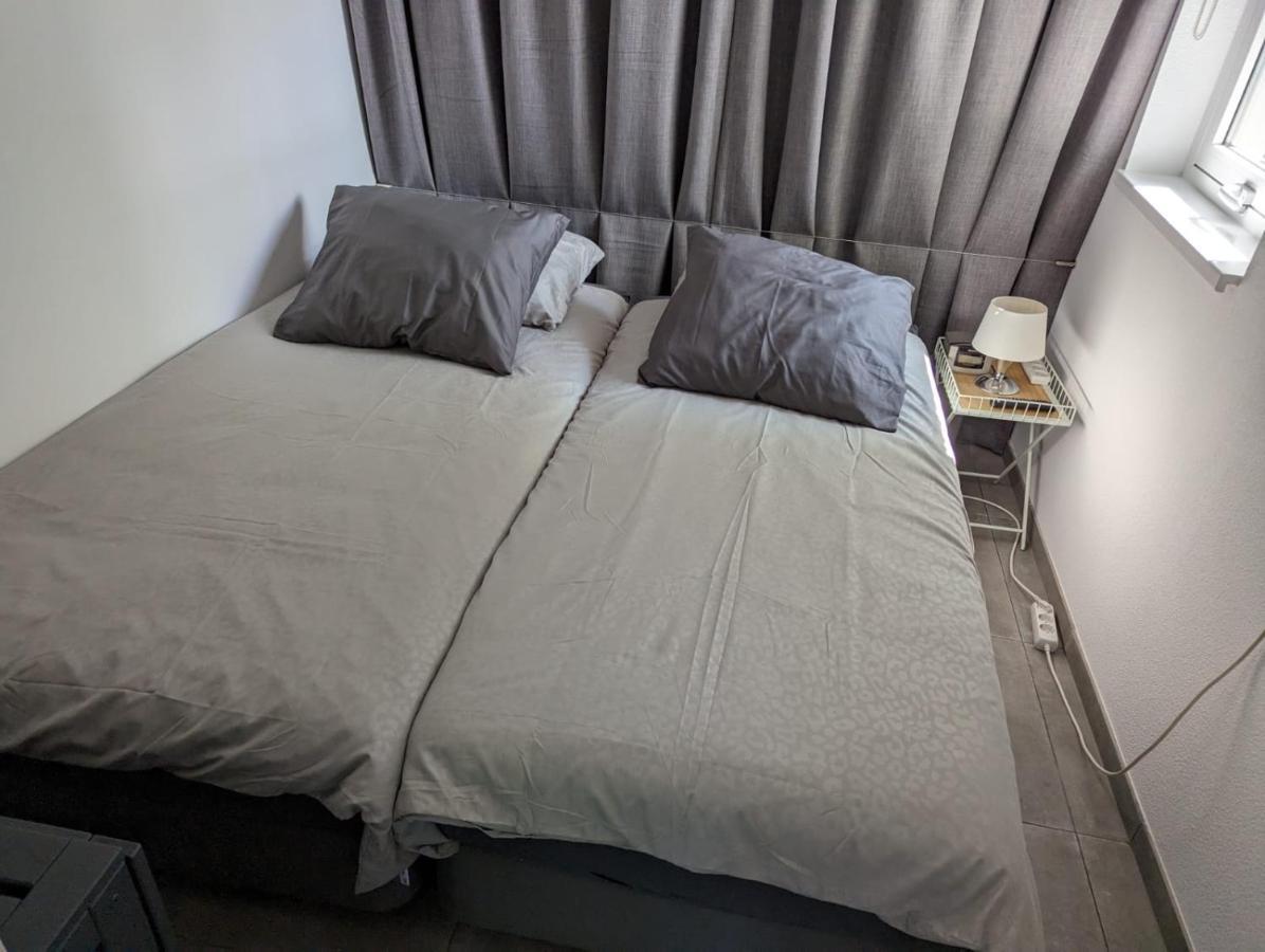Luxe Bungalow "Zomeroord" Beekbergen Zewnętrze zdjęcie